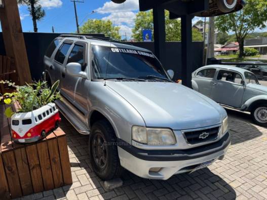 CHEVROLET - BLAZER - 1998/1999 - Prata - R$ 34.900,00