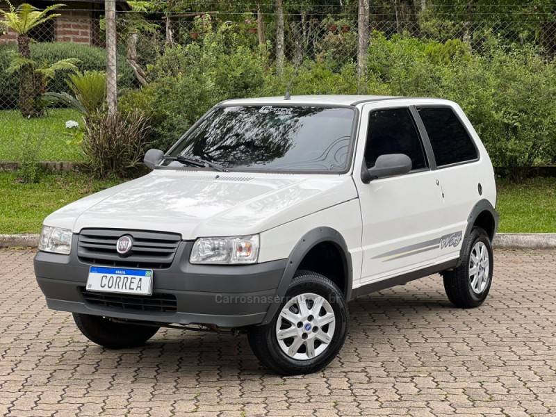 FIAT - UNO - 2011/2011 - Branca - R$ 26.900,00