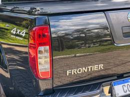 NISSAN - FRONTIER - 2012/2013 - Preta - R$ 99.900,00