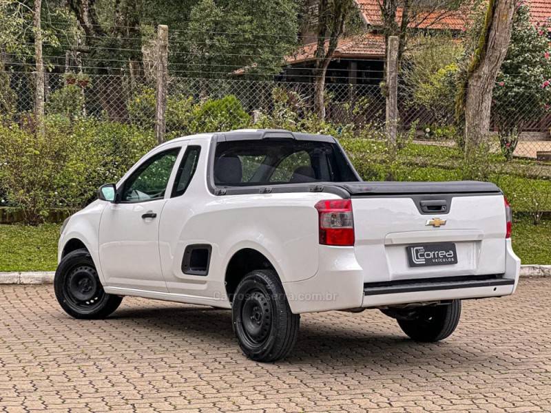 CHEVROLET - MONTANA - 2016/2017 - Branca - R$ 53.900,00