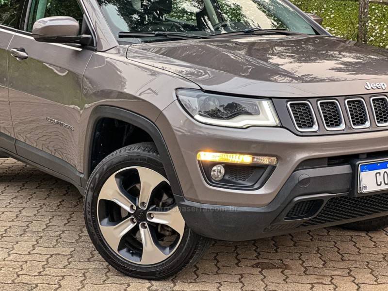 JEEP - COMPASS - 2017/2018 - Cinza - R$ 114.900,00