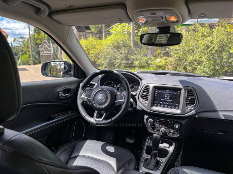 JEEP - COMPASS - 2019/2020 - Preta - R$ 114.900,00