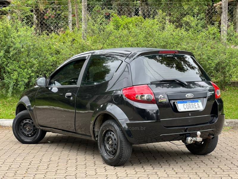 FORD - KA - 2009/2009 - Preta - R$ 16.900,00