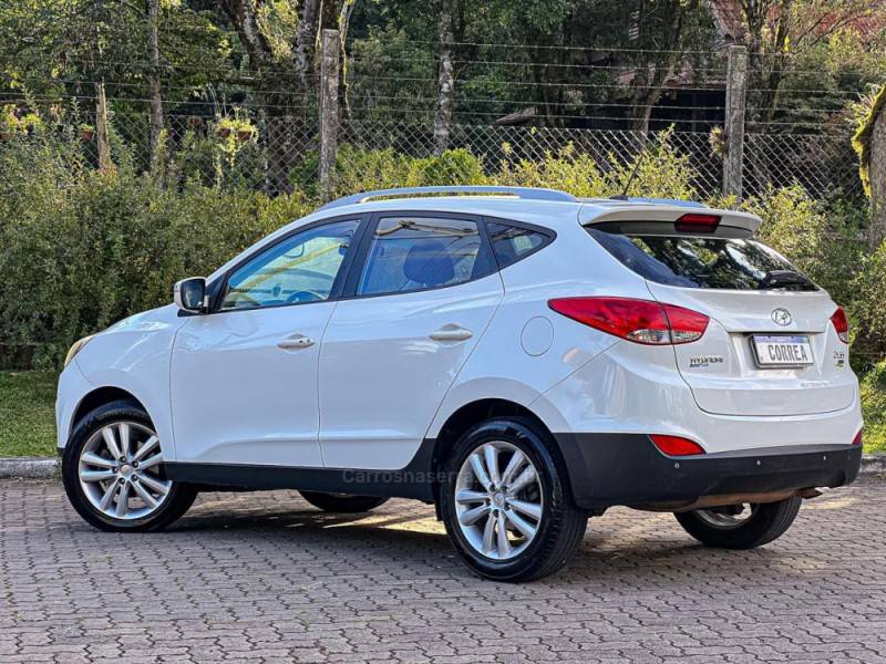 HYUNDAI - IX35 - 2014/2015 - Branca - R$ 79.900,00