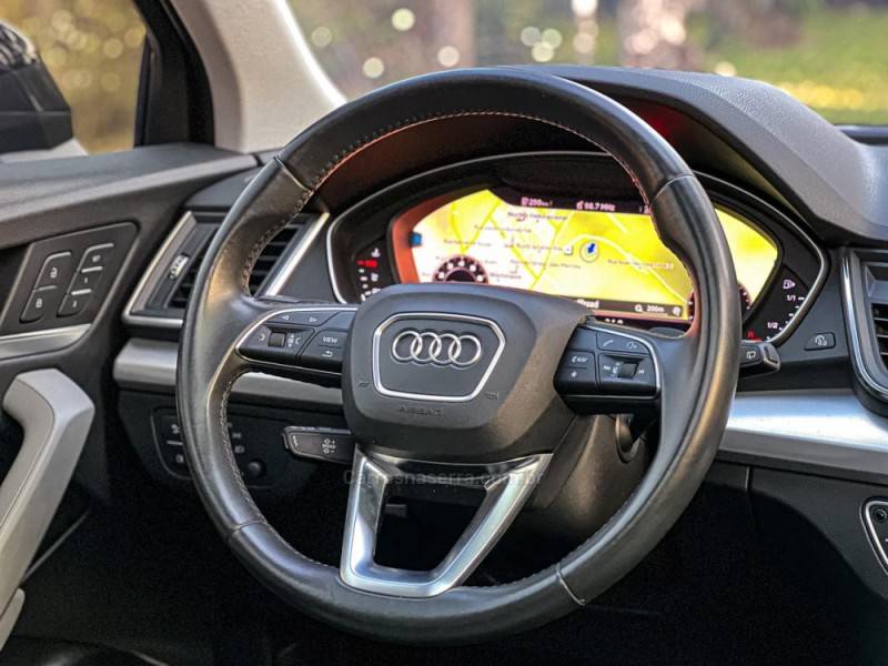 AUDI - Q5 - 2018/2019 - Preta - R$ 189.900,00