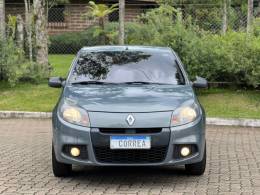 RENAULT - SANDERO - 2014/2014 - Cinza - R$ 32.900,00