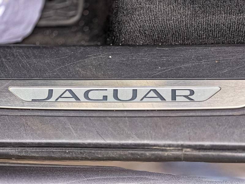 JAGUAR - F-PACE - 2019/2019 - Cinza - R$ 269.900,00