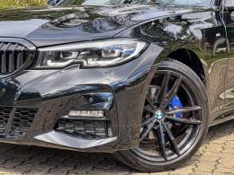 BMW - 320I - 2020/2021 - Preta - R$ 244.900,00