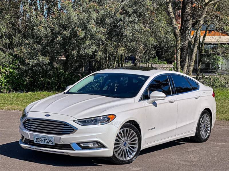 FORD - FUSION - 2017/2017 - Branca - R$ 119.900,00