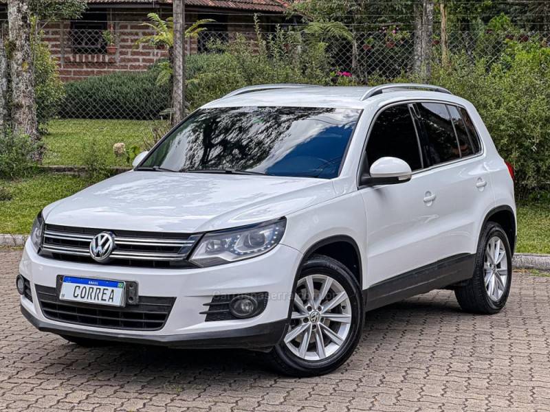 VOLKSWAGEN - TIGUAN - 2012/2012 - Branca - R$ 64.900,00