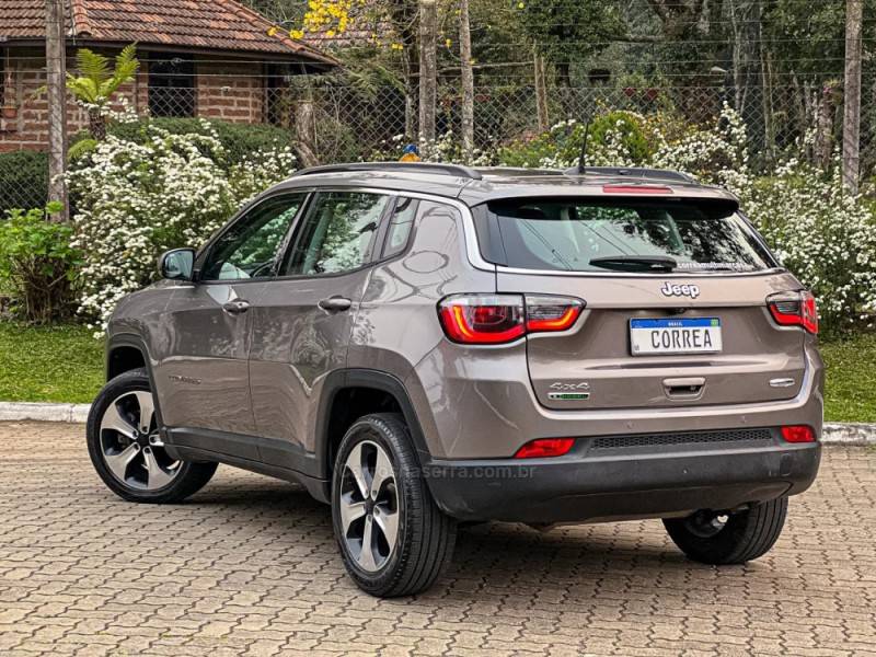 JEEP - COMPASS - 2017/2018 - Cinza - R$ 114.900,00