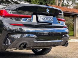 BMW - 320I - 2020/2021 - Preta - R$ 244.900,00