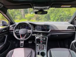 VOLKSWAGEN - JETTA - 2023/2024 - Cinza - R$ 234.900,00