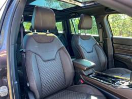 JEEP - COMMANDER - 2023/2023 - Cinza - R$ 214.900,00