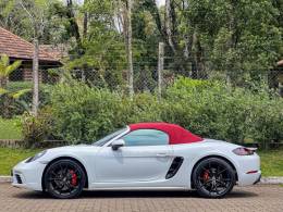 PORSCHE - 718 - 2018/2019 - Branca - R$ 519.900,00