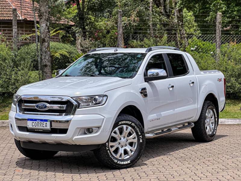 FORD - RANGER - 2017/2018 - Branca - R$ 154.900,00