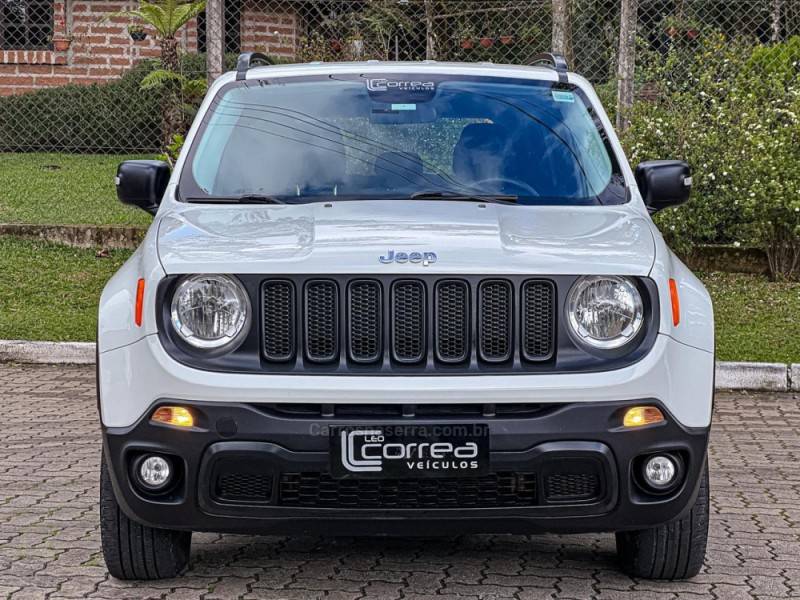 JEEP - RENEGADE - 2018/2018 - Branca - R$ 89.900,00