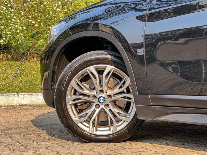 BMW - X1 - 2019/2019 - Preta - R$ 159.900,00