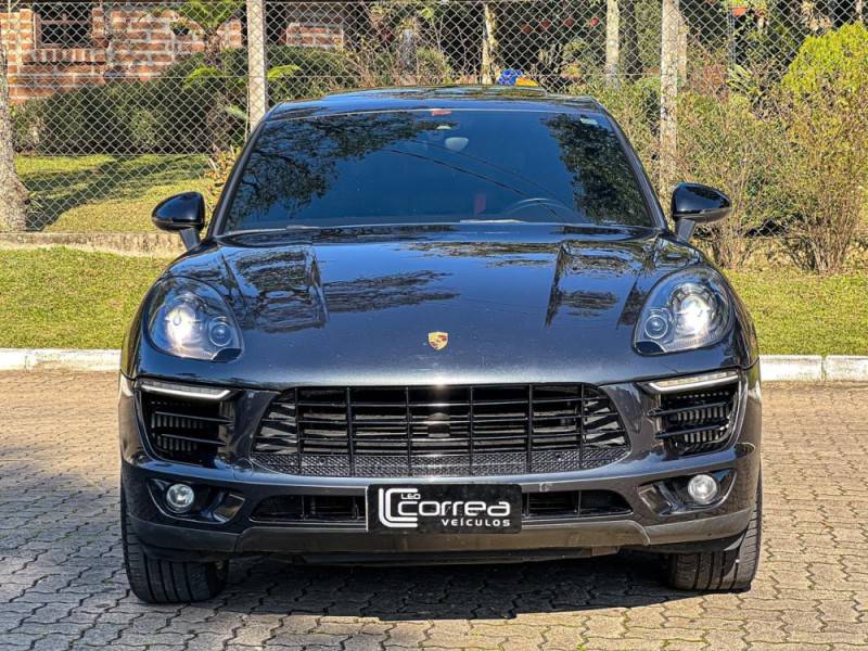 PORSCHE - MACAN - 2016/2017 - Cinza - R$ 319.900,00