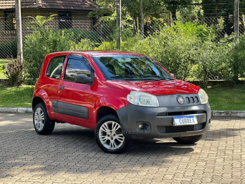 FIAT - UNO - 2012/2012 - Vermelha - R$ 26.900,00