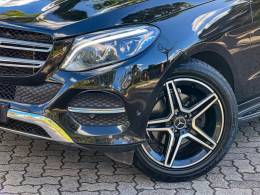 MERCEDES-BENZ - GLE 350D - 2017/2017 - Preta - R$ 219.900,00