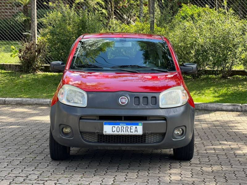 FIAT - UNO - 2012/2012 - Vermelha - R$ 26.900,00