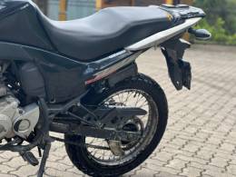 HONDA - NXR 160 - 2015/2015 - Preta - R$ 14.900,00