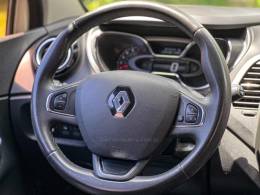 RENAULT - CAPTUR - 2018/2019 - Bege - R$ 79.900,00