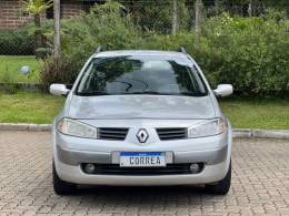 RENAULT - MÉGANE - 2011/2012 - Prata - R$ 39.900,00