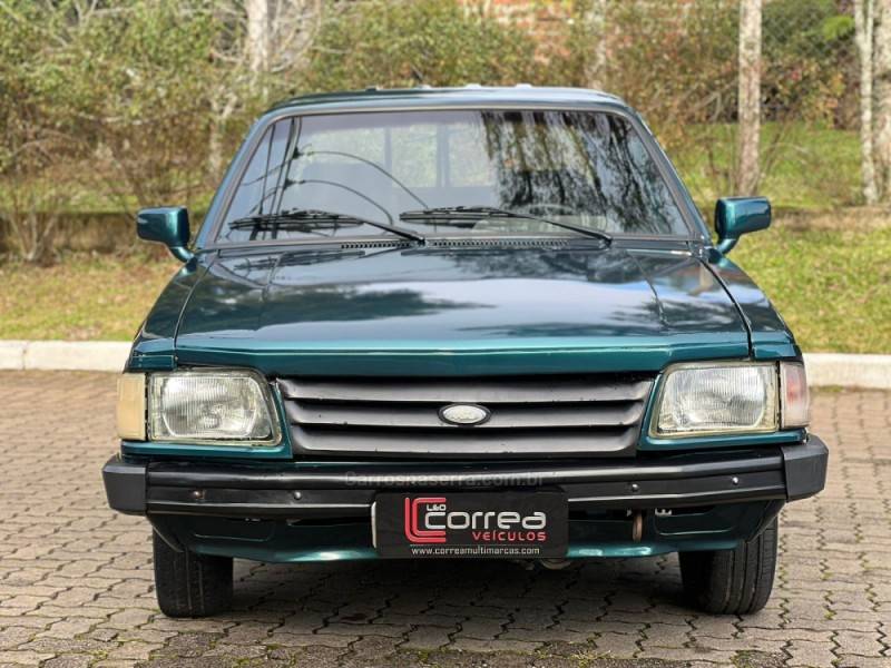 FORD - PAMPA - 1992/1993 - Verde - R$ 25.900,00