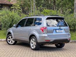 SUBARU - FORESTER - 2010/2011 - Prata - R$ 72.900,00