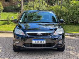 FORD - FOCUS - 2010/2011 - Preta - R$ 39.900,00