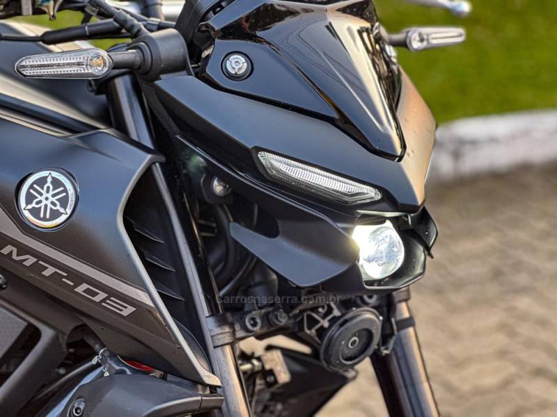 YAMAHA - MT - 2023/2023 - Preta - R$ 35.900,00