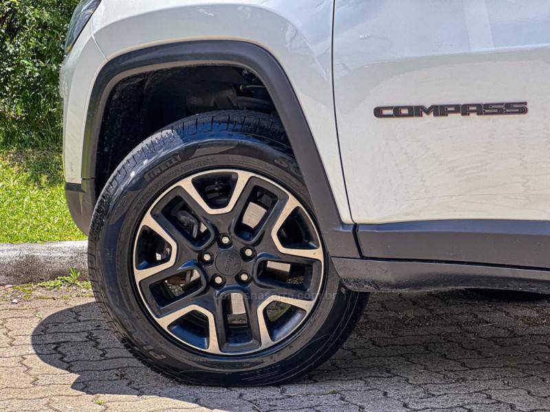 JEEP - COMPASS - 2019/2020 - Branca - R$ 139.900,00