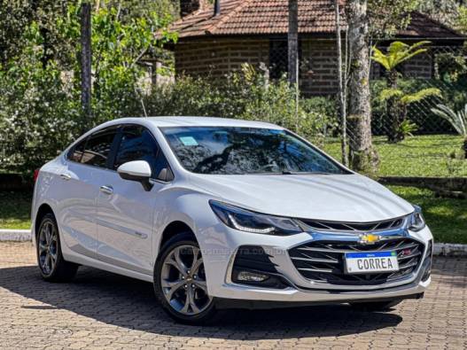 CHEVROLET - CRUZE - 2022/2023 - Branca - R$ 129.900,00