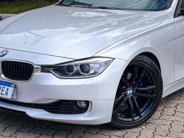 BMW - 320I - 2013/2014 - Branca - R$ 104.900,00